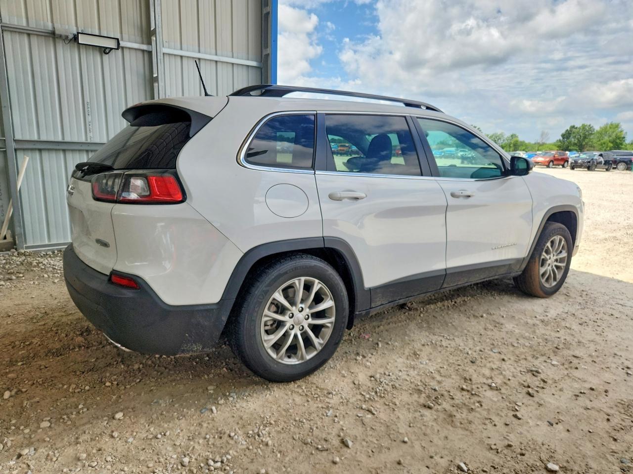 2022 Jeep Cherokee Latitude Lux - Фото 3