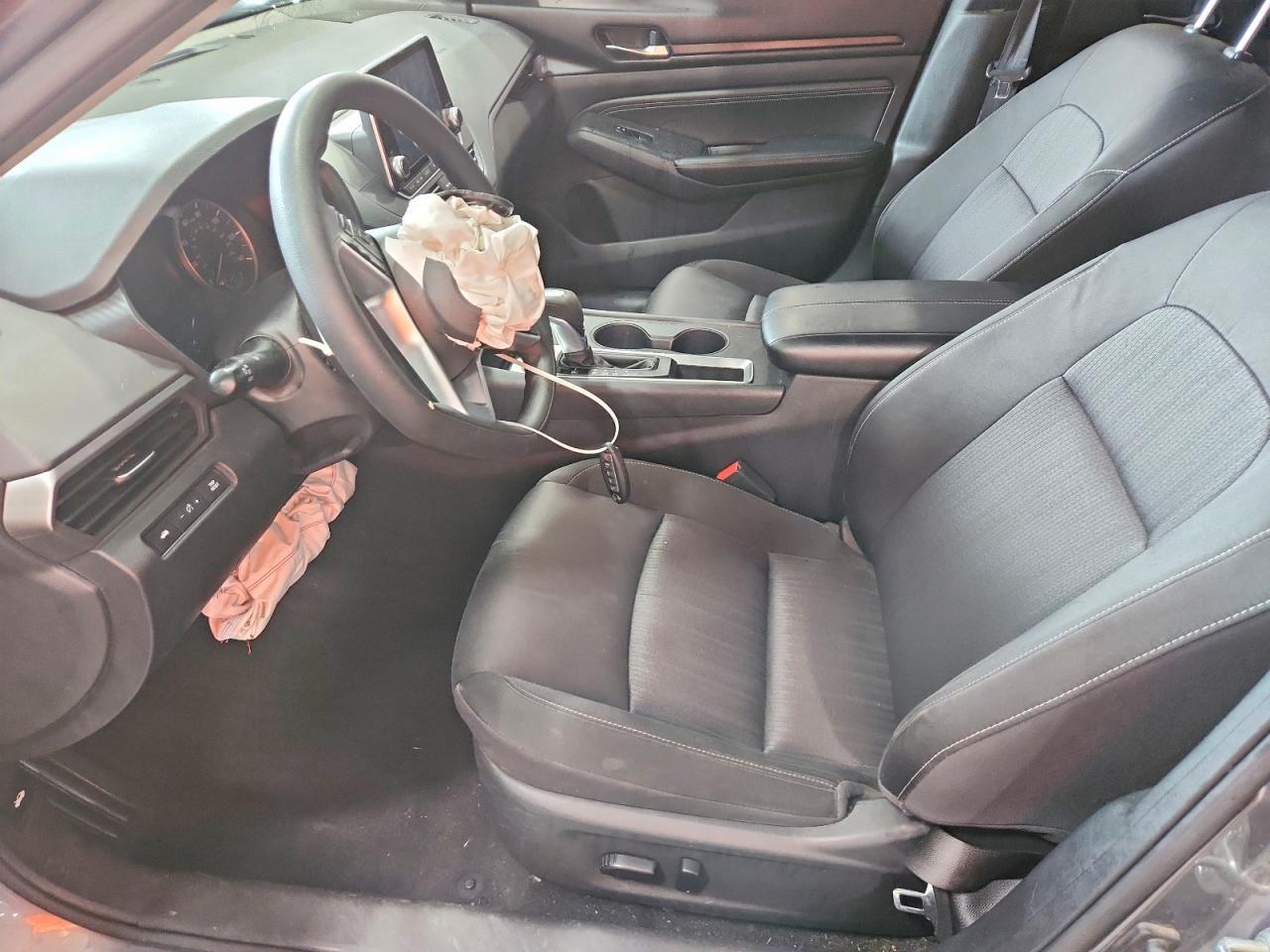 2020 Nissan Altima S - Фото 7