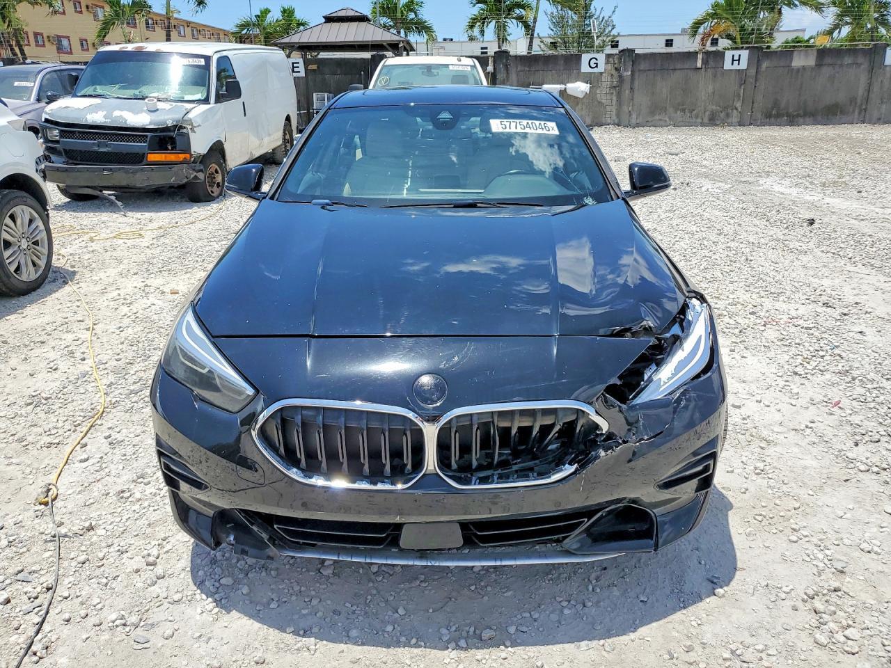 2021 BMW 228I - Фото 5