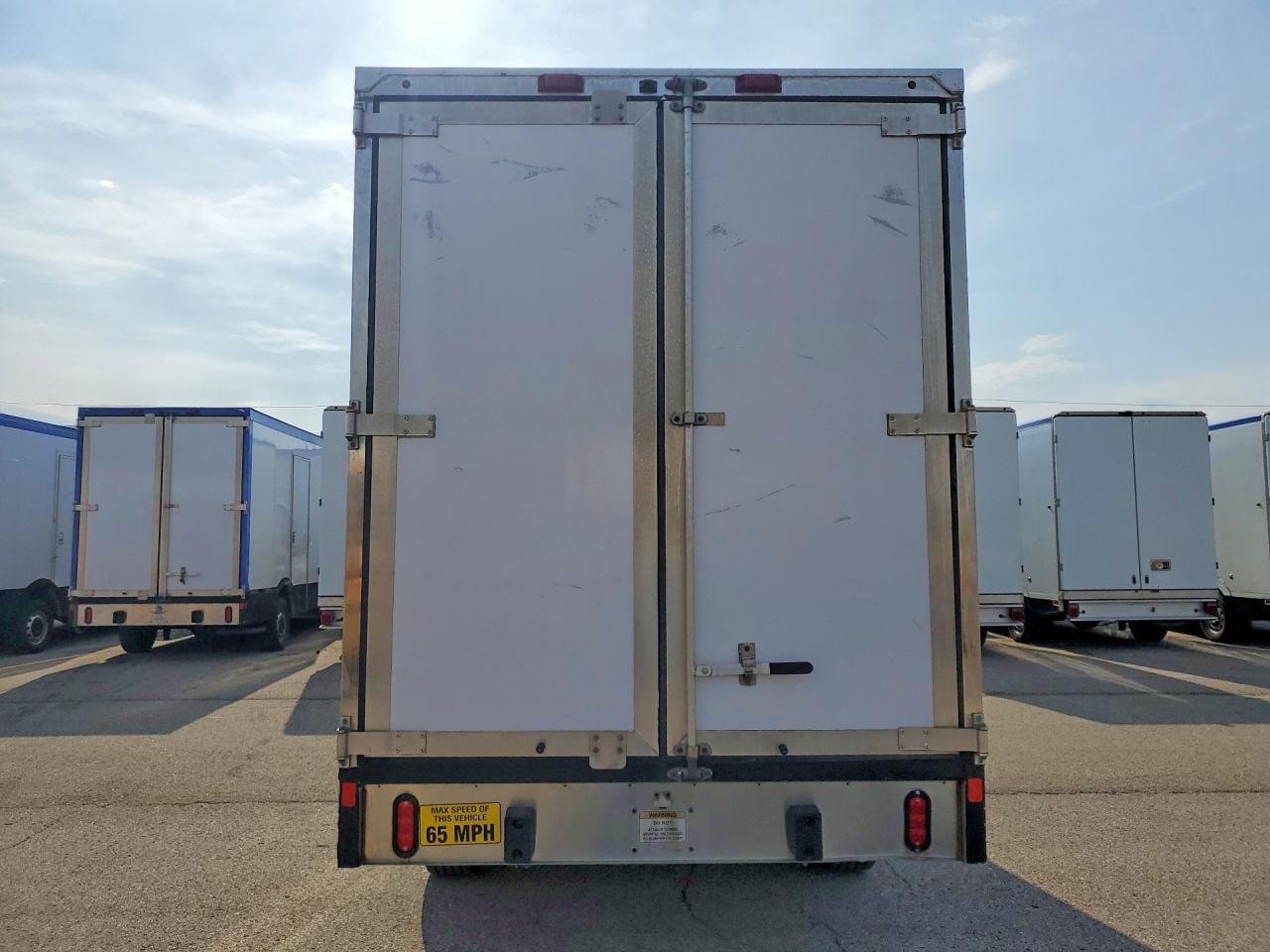 2023 Ford Transit Refrigerated Box Truck - Фото 6