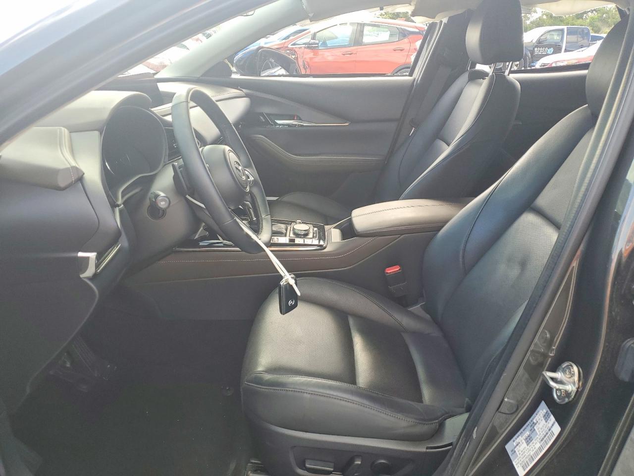 2023 Mazda Cx-30 Premium - Image 7