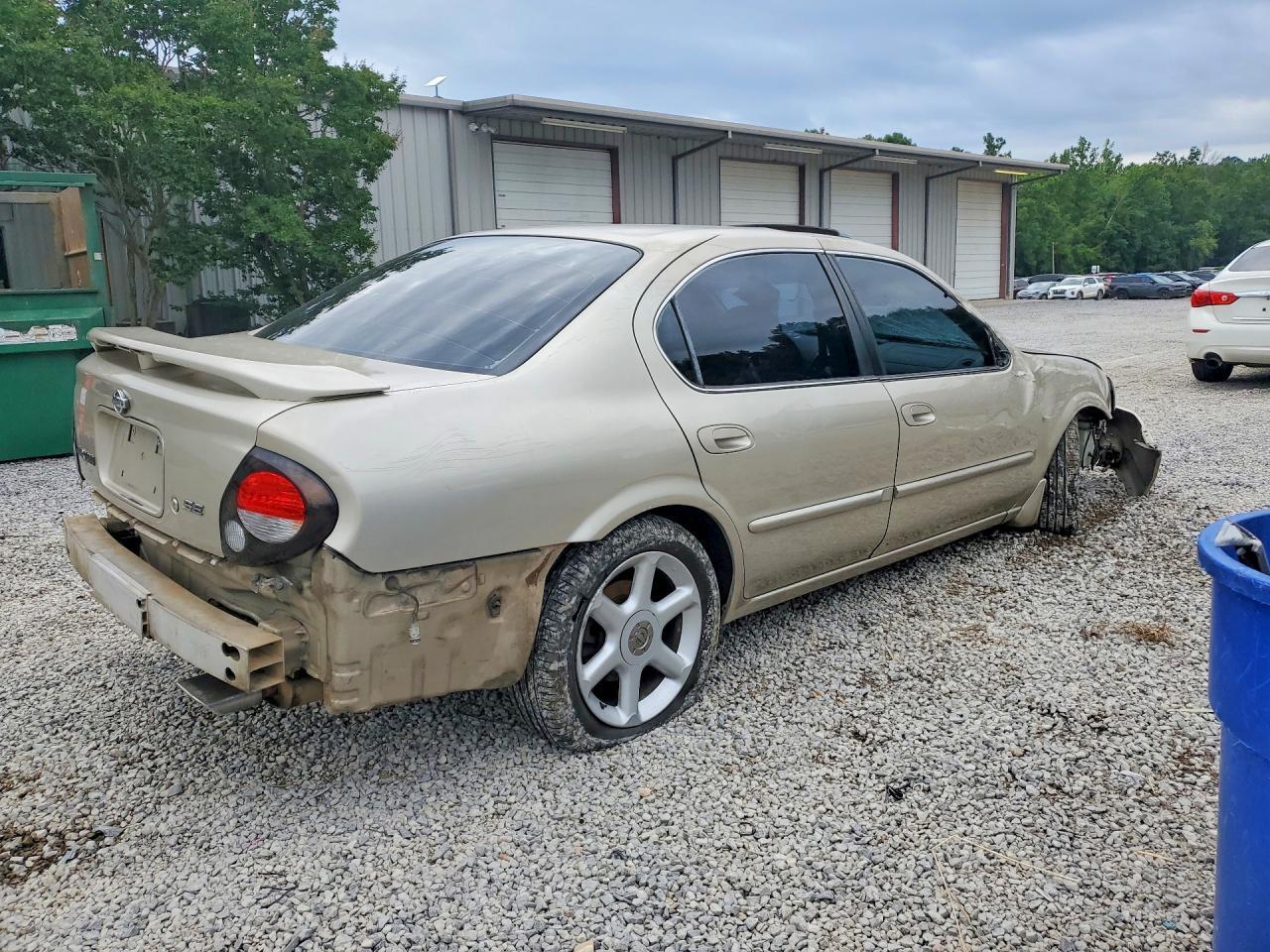 2001 Nissan Maxima Gxe - Image 3