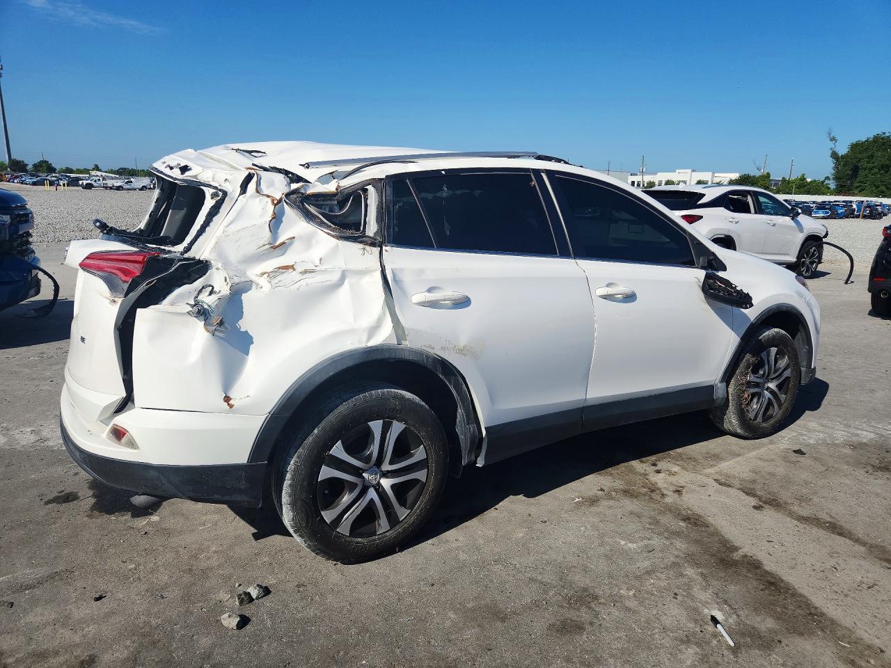 2016 Toyota Rav4 - Фото 3