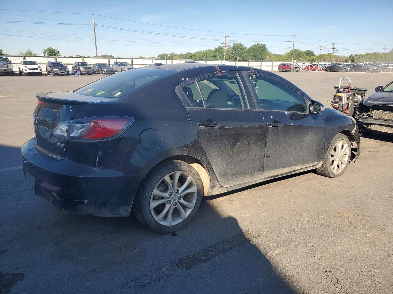 2010 Mazda 3 S - Image 3