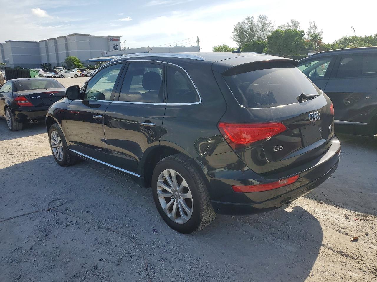 2017 Audi Q5 Premium - Image 2