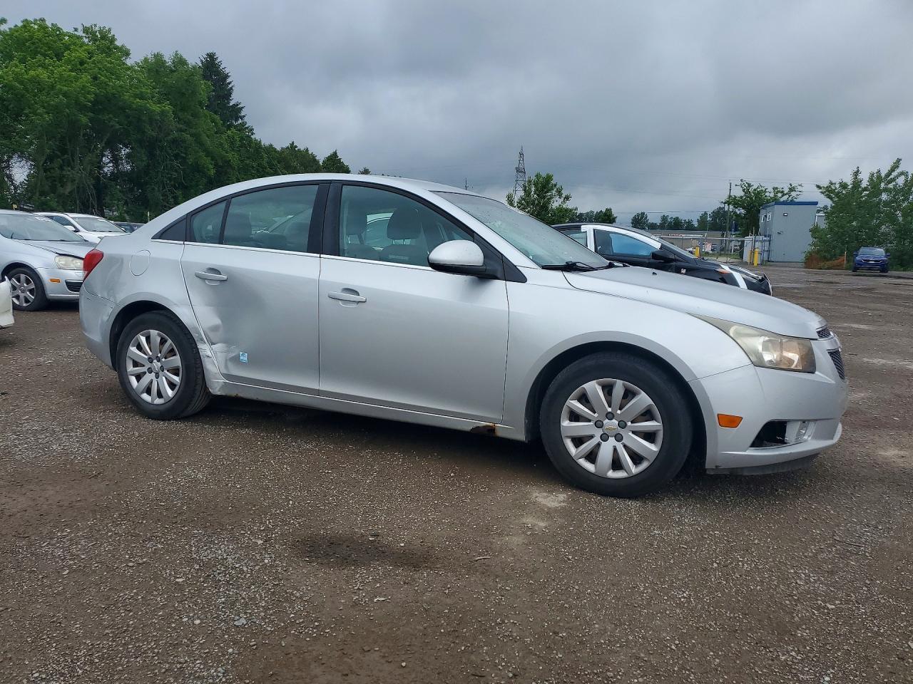 2011 Chevrolet Cruze Lt - Image 4