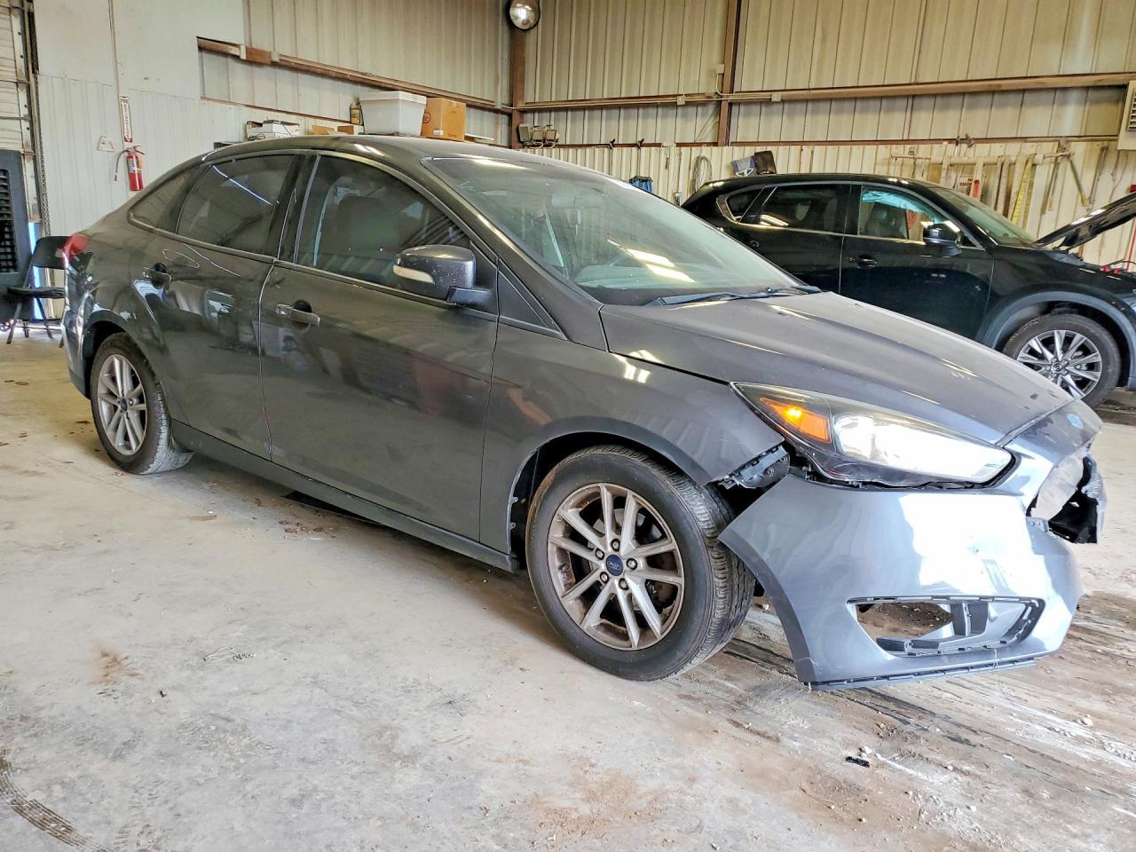 2017 Ford Focus Se - Фото 4