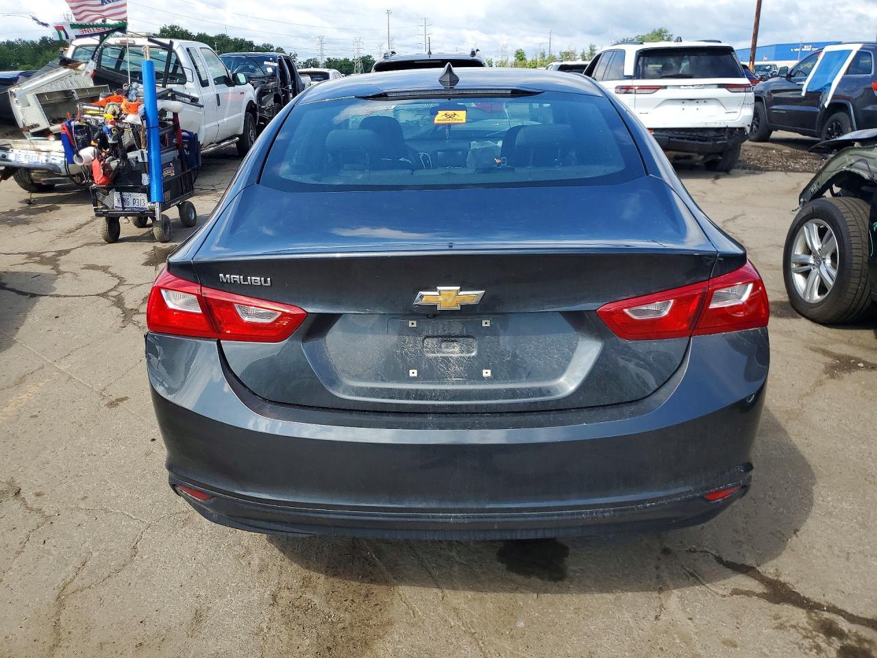 2018 Chevrolet Malibu Ls - Image 6
