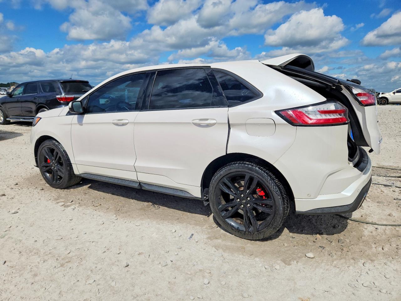 2019 Ford Edge St - Фото 2