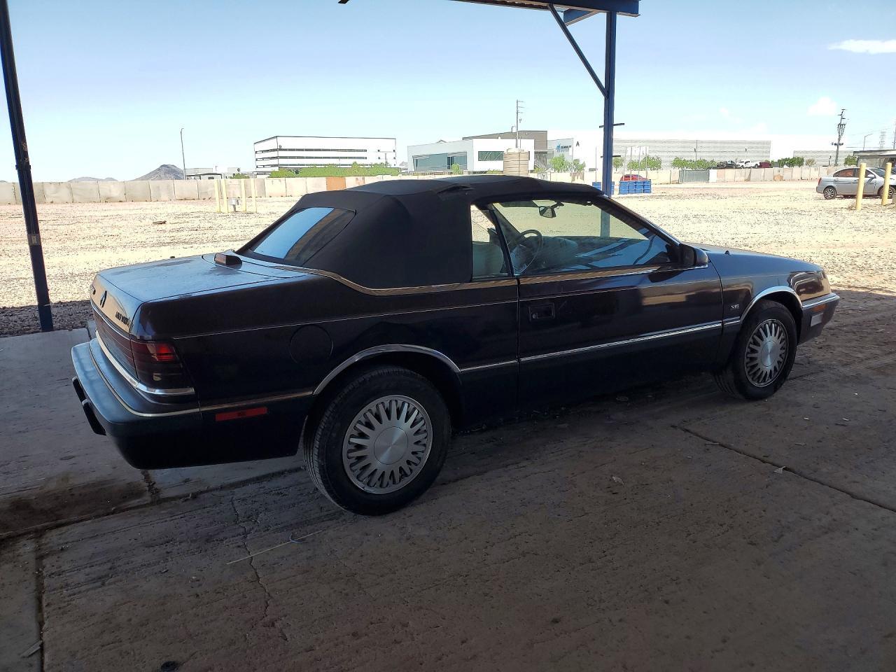 1990 Chrysler Lebaron Premium - Image 3