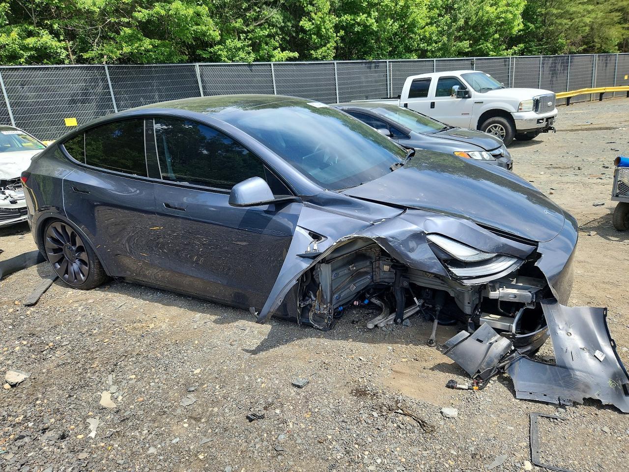 2022 Tesla Model Y - Image 4