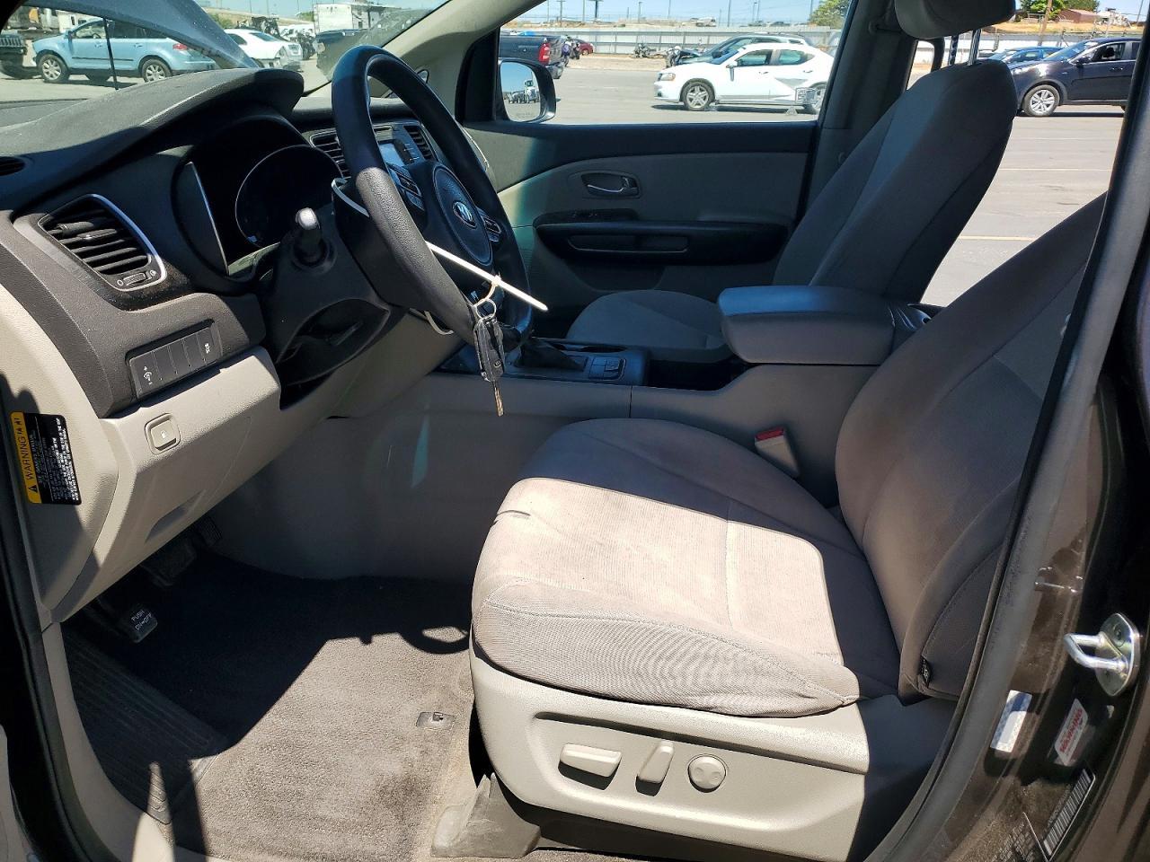2015 Kia Sedona Lx - Фото 7