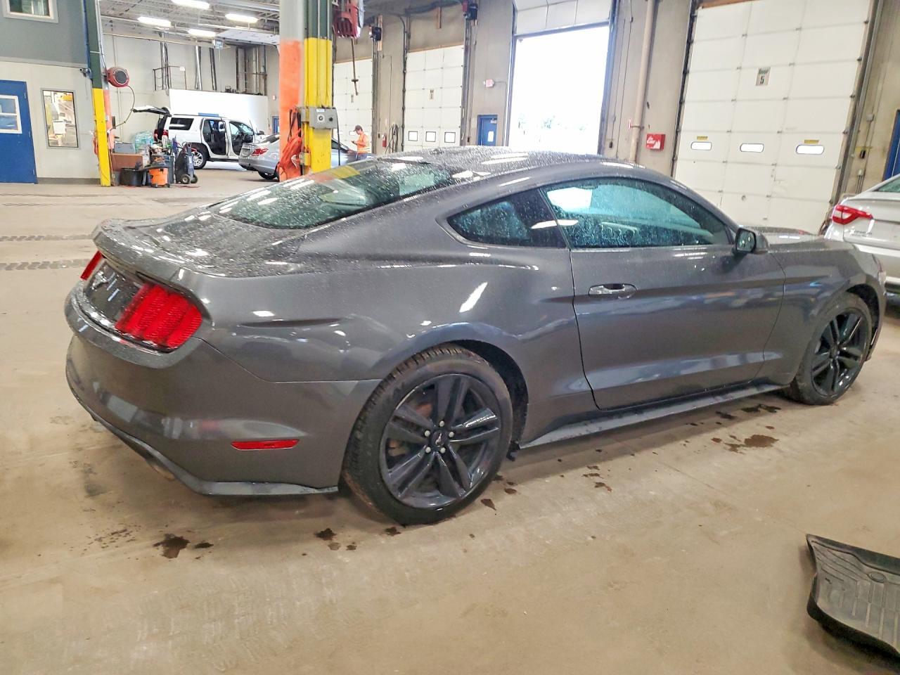 2015 Ford Mustang - Image 3