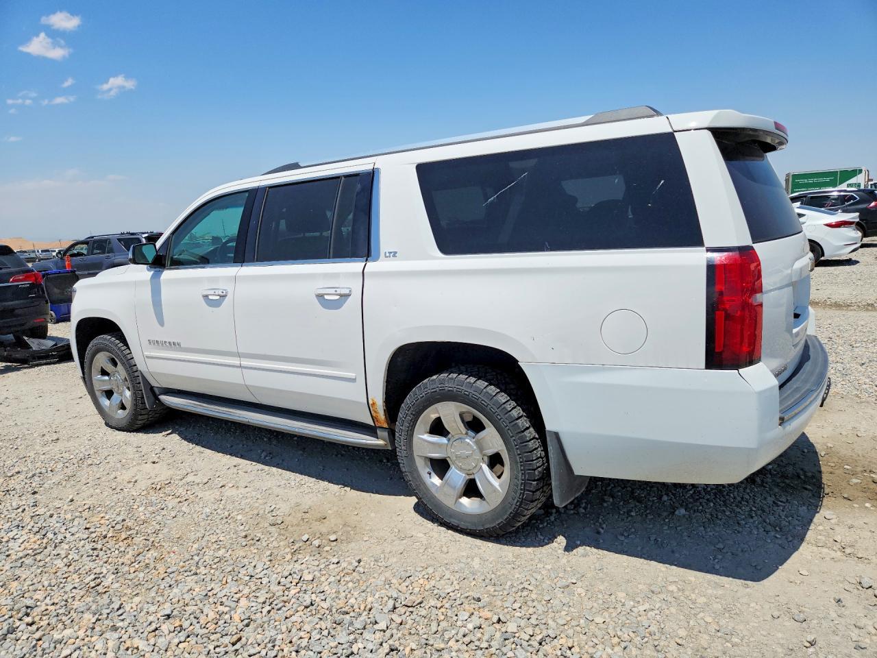 2015 Chevrolet Suburban K1500 Ltz - Фото 2