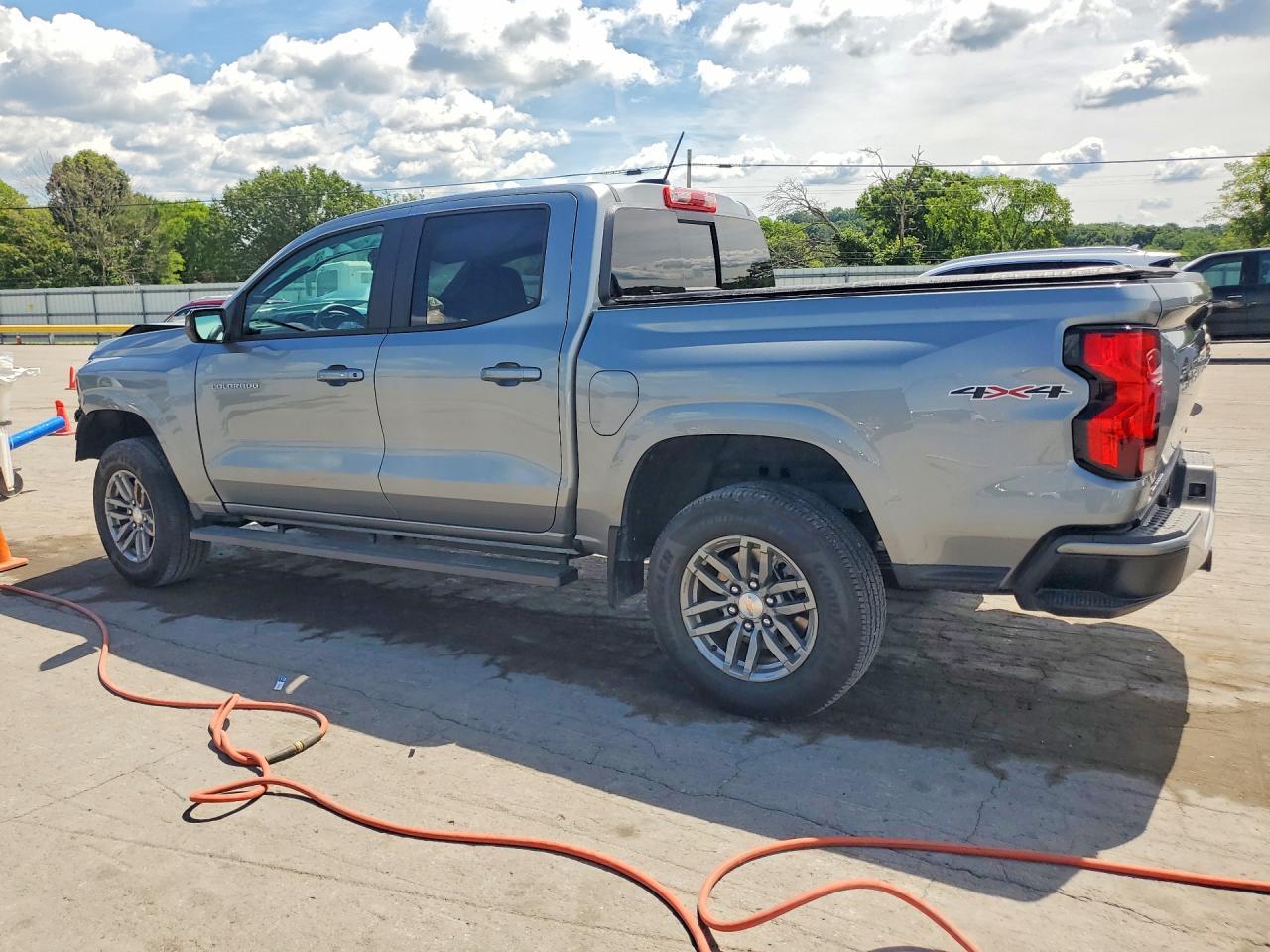 2024 Chevrolet Colorado Lt - Фото 2
