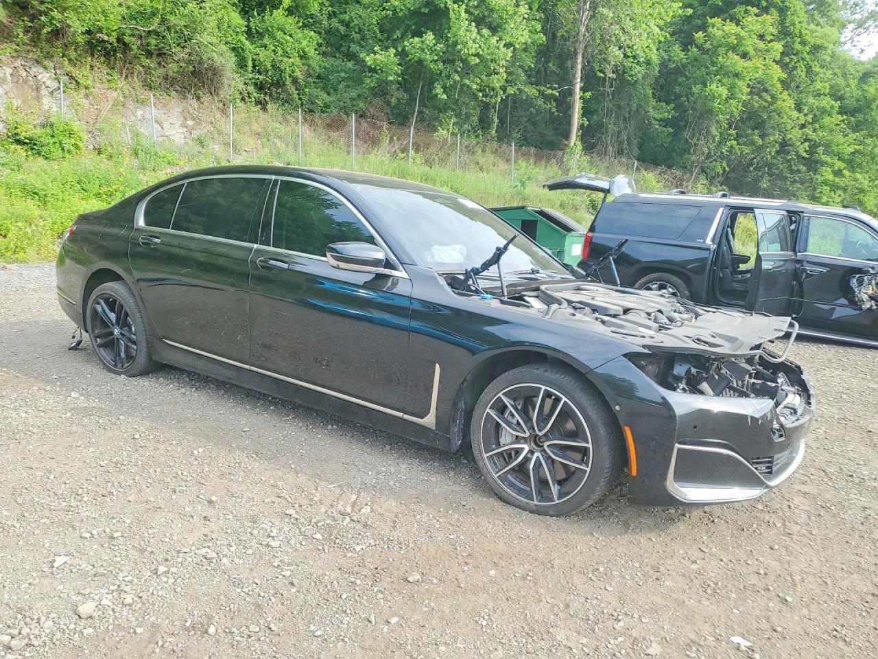 2022 BMW 750 Xi - Image 4