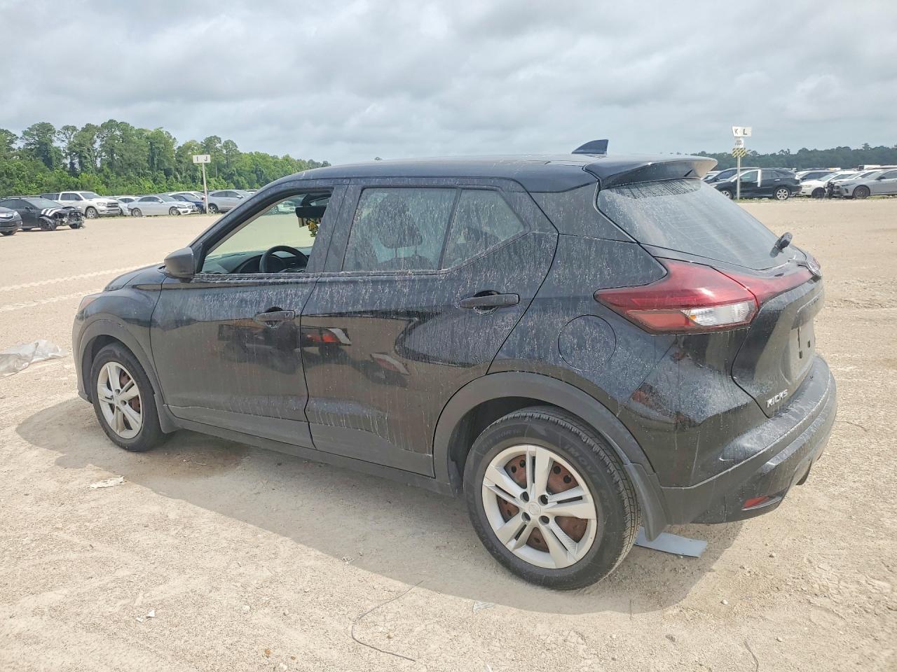 2023 Nissan Kicks S - Фото 2
