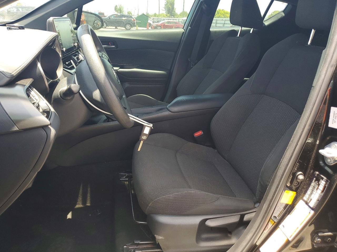 2019 Toyota C-Hr Le - Фото 7