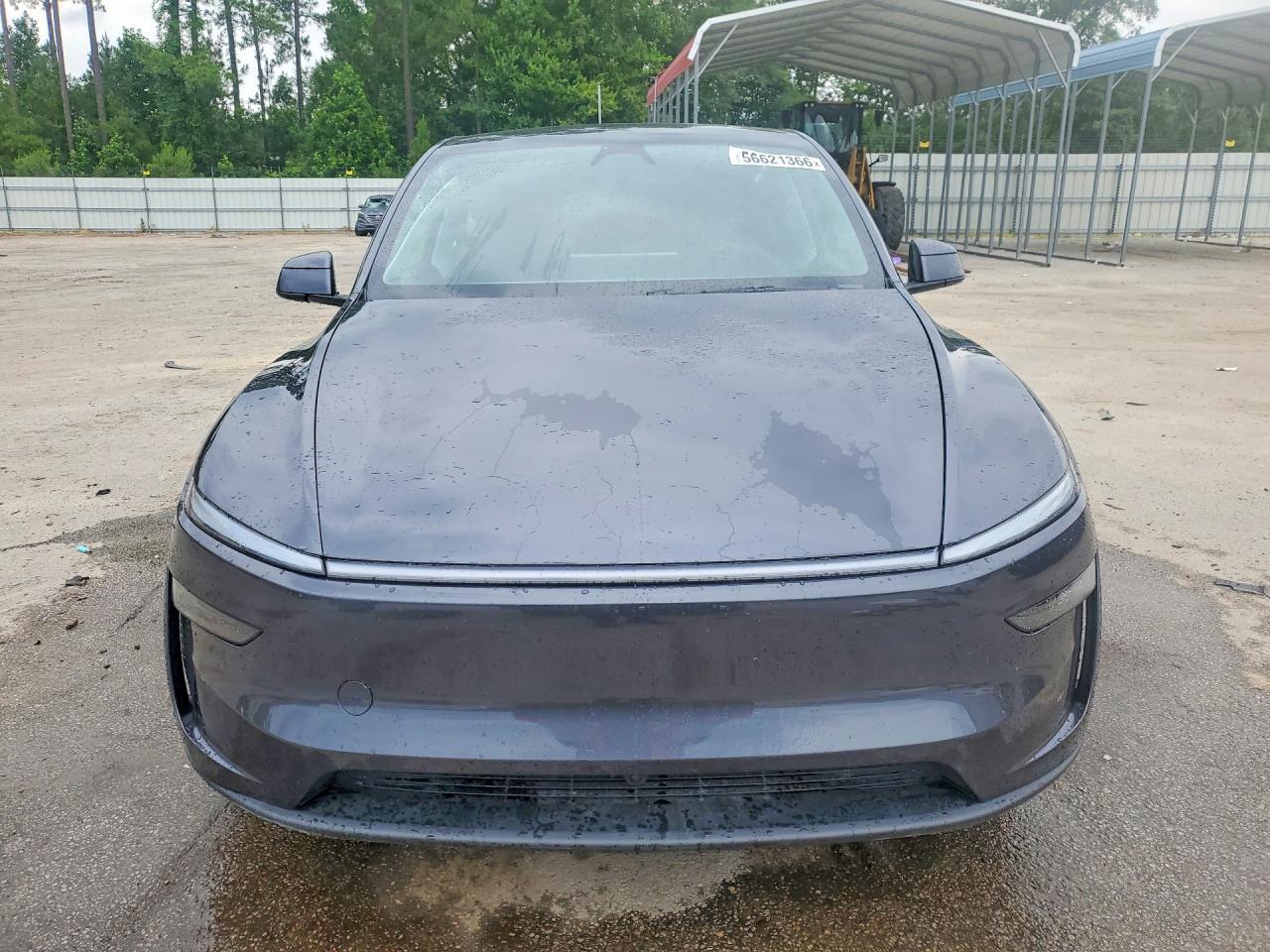 2026 Tesla Model Y - Image 5