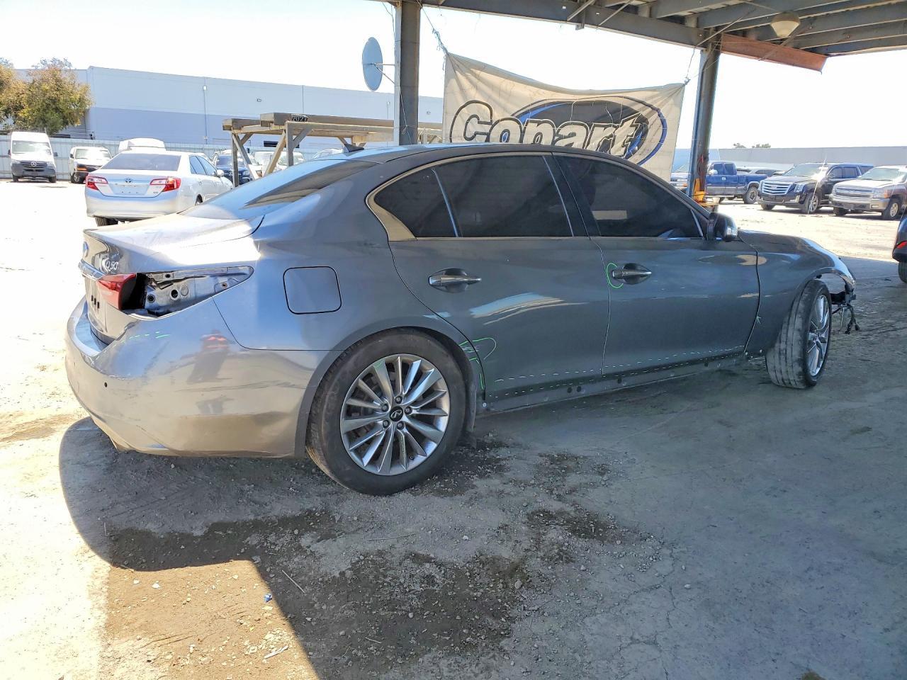 2021 Infiniti Q50 Luxe - Image 3