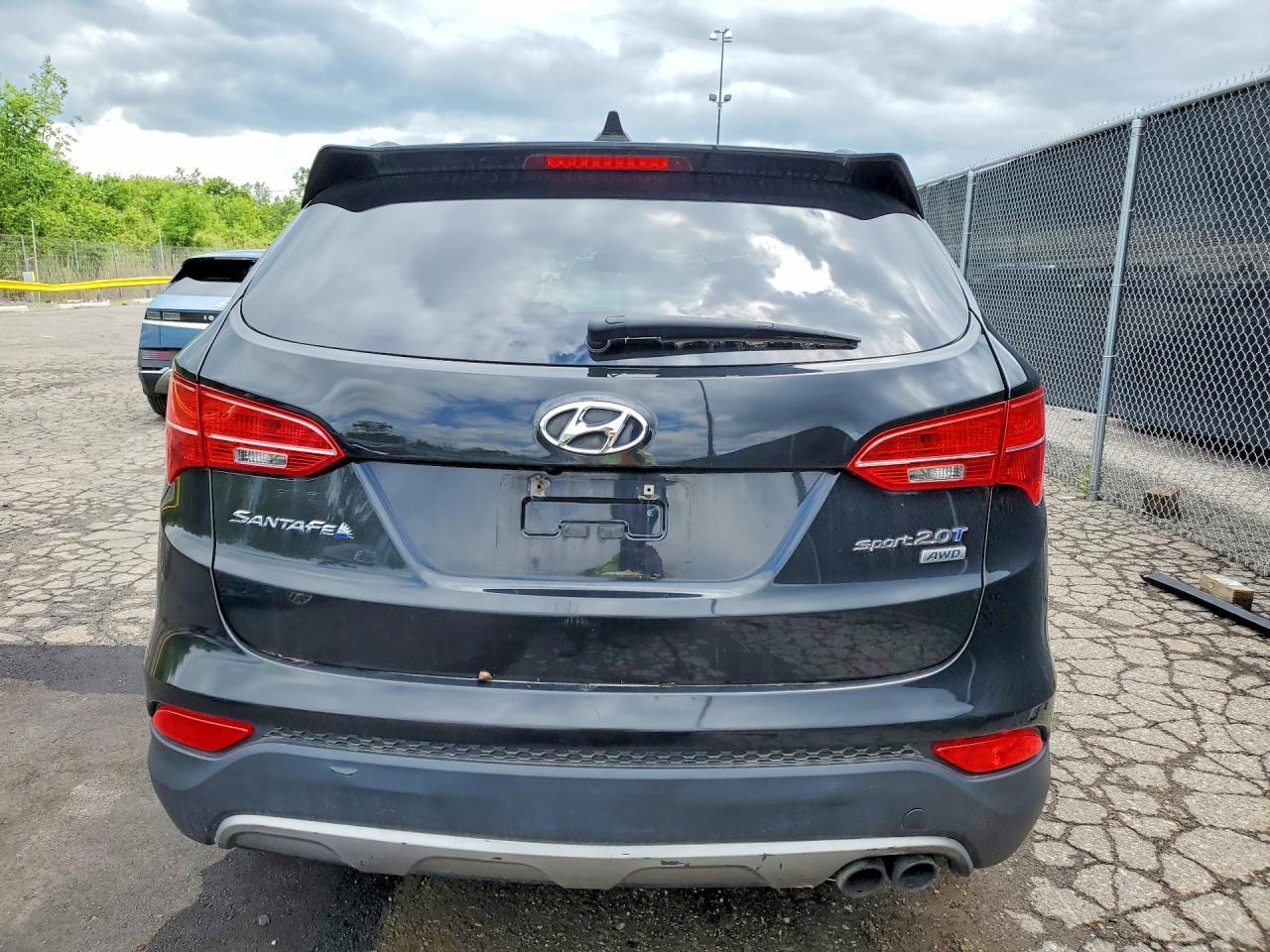 2013 Hyundai Santa Fe Sport 2.0T - Image 6
