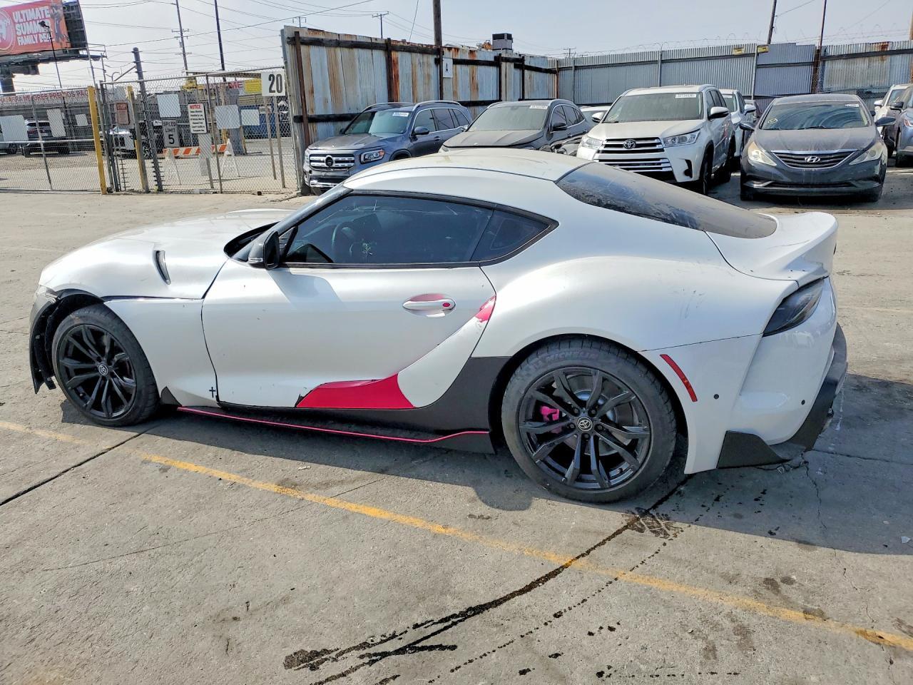 2022 Toyota Gr Supra 2.0 - Фото 2