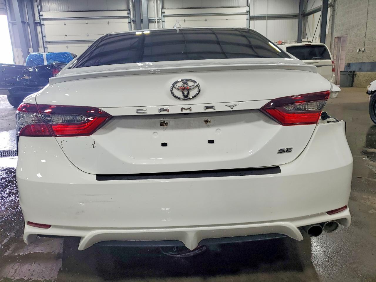 2023 Toyota Camry Se - Фото 6