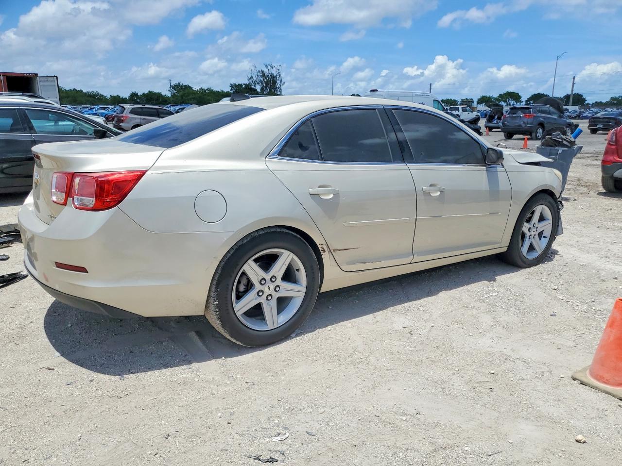 2013 Chevrolet Malibu Ls - Image 3