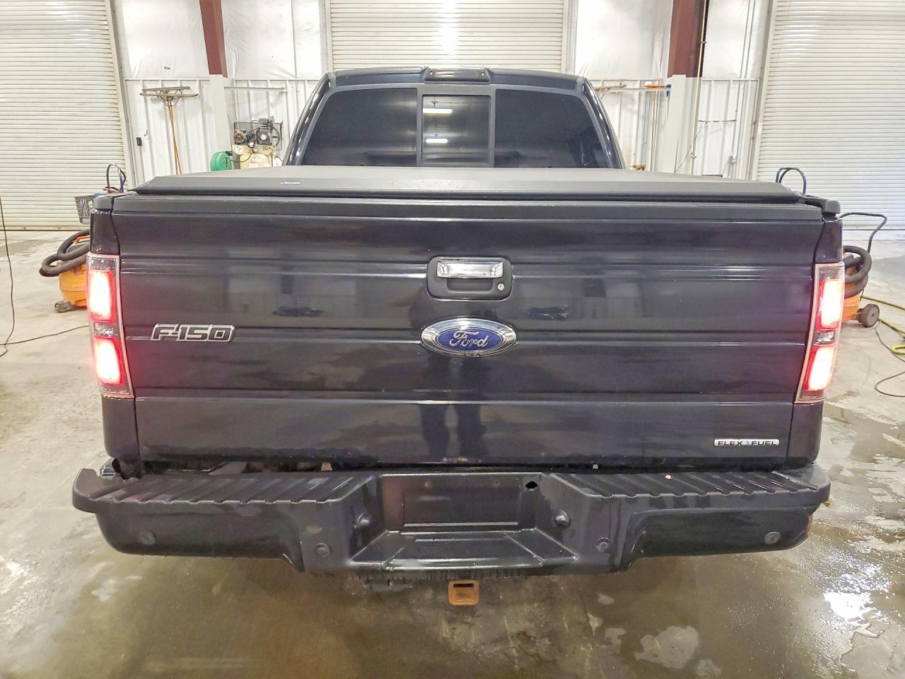 2013 Ford F150 Super Cab - Фото 6