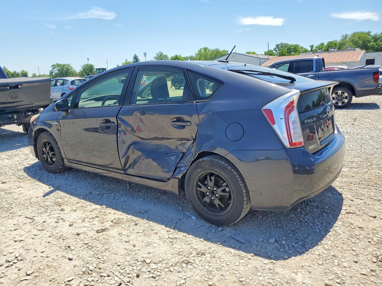 2012 Toyota Prius Three - Фото 2