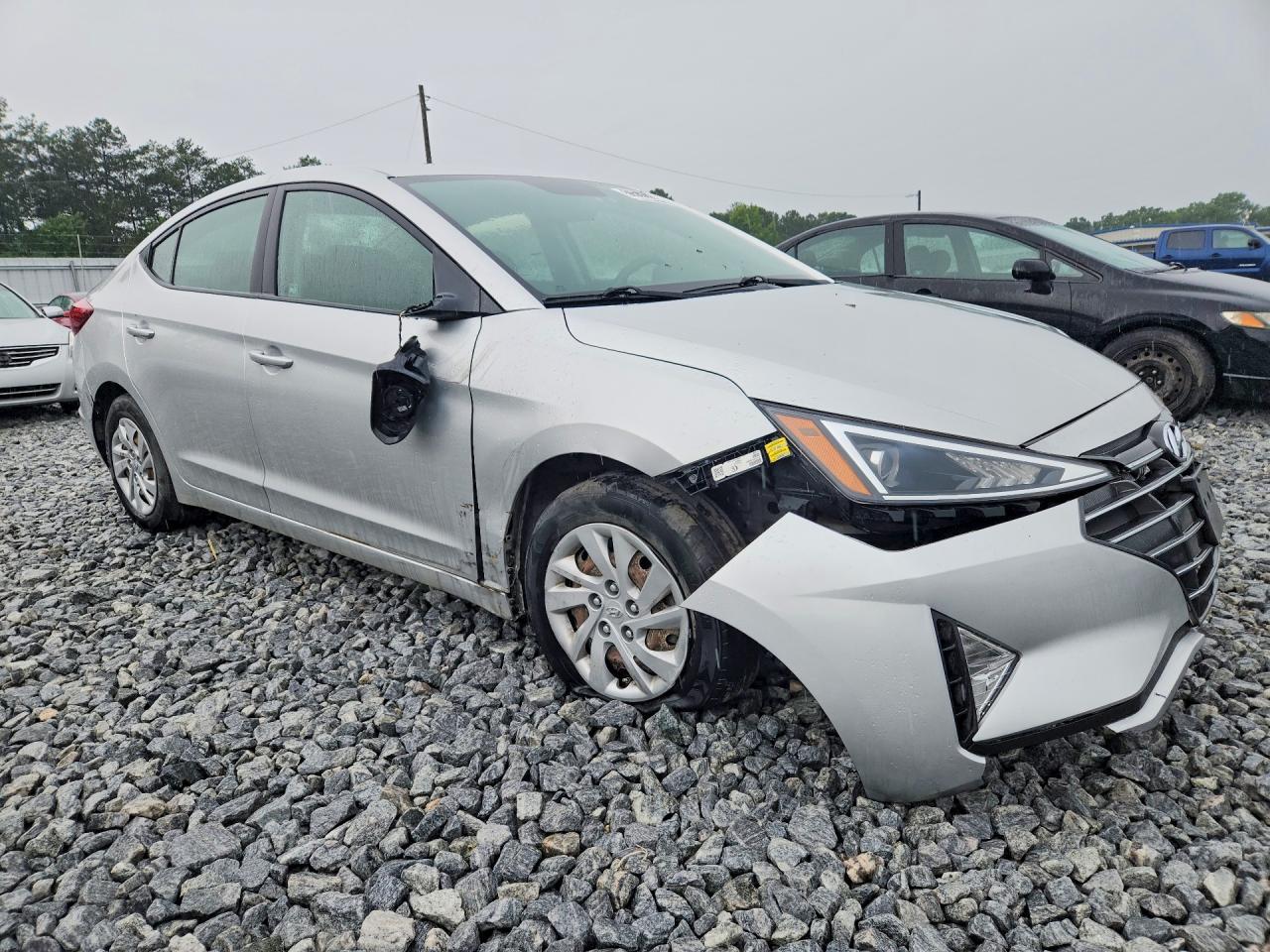 2019 Hyundai Elantra Se - Image 4