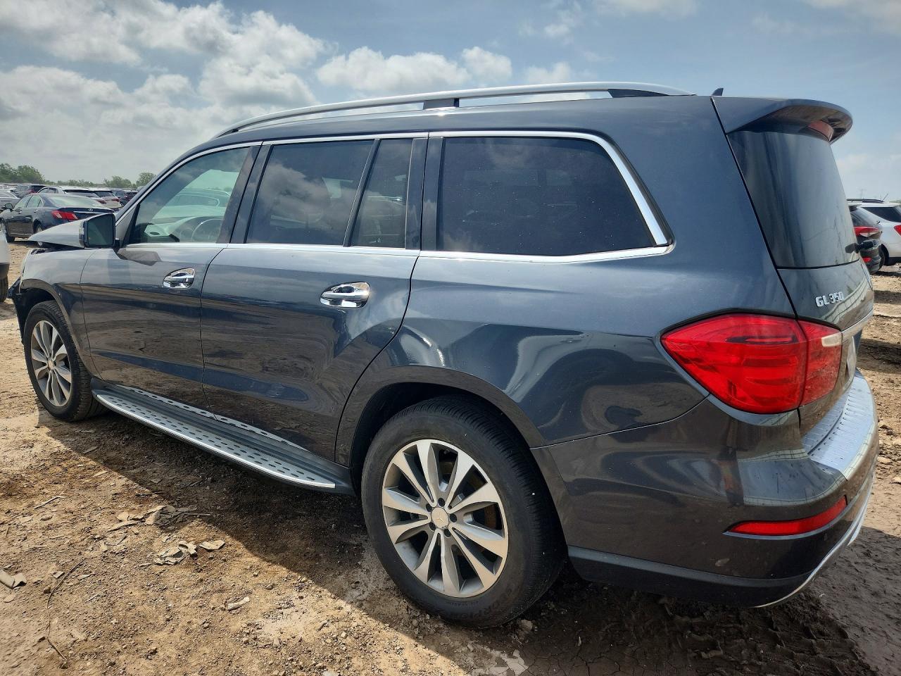 2015 Mercedes-Benz Gl 350 Bluetec - Фото 2