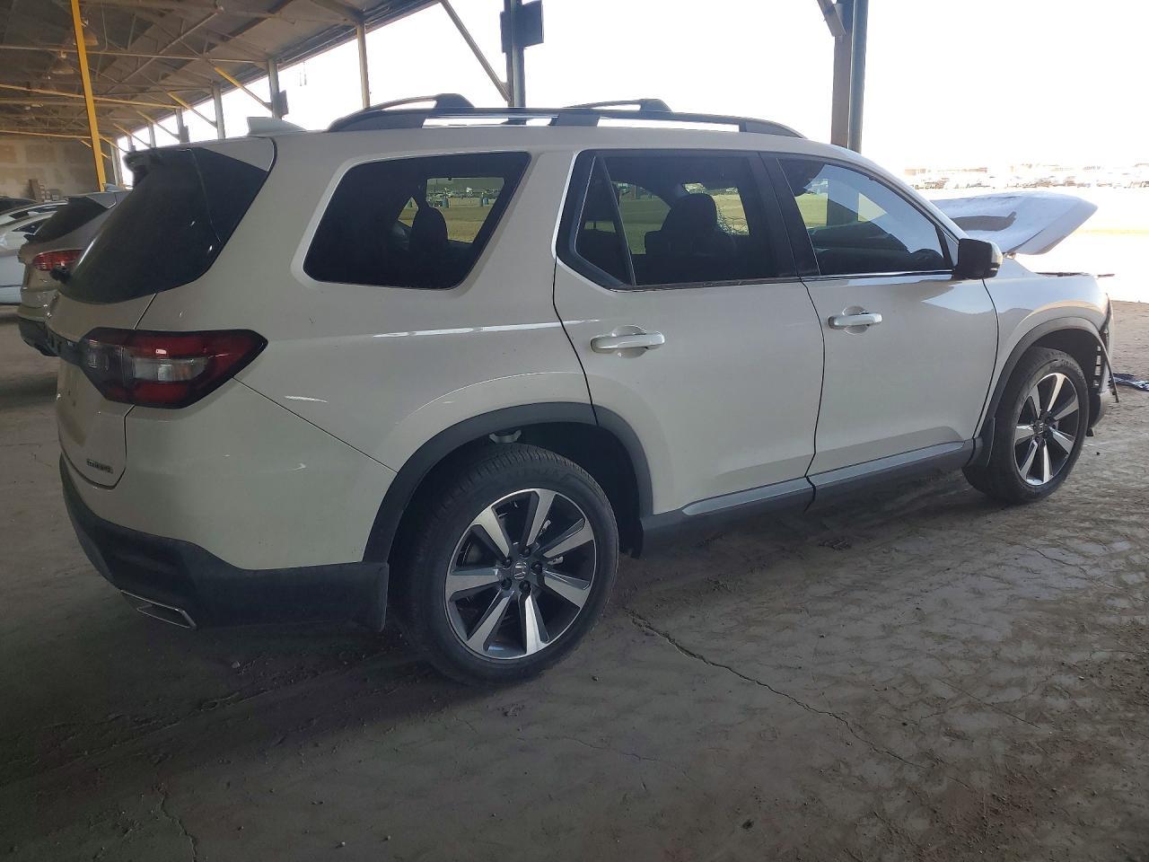 2025 Honda Pilot Touring - Фото 3