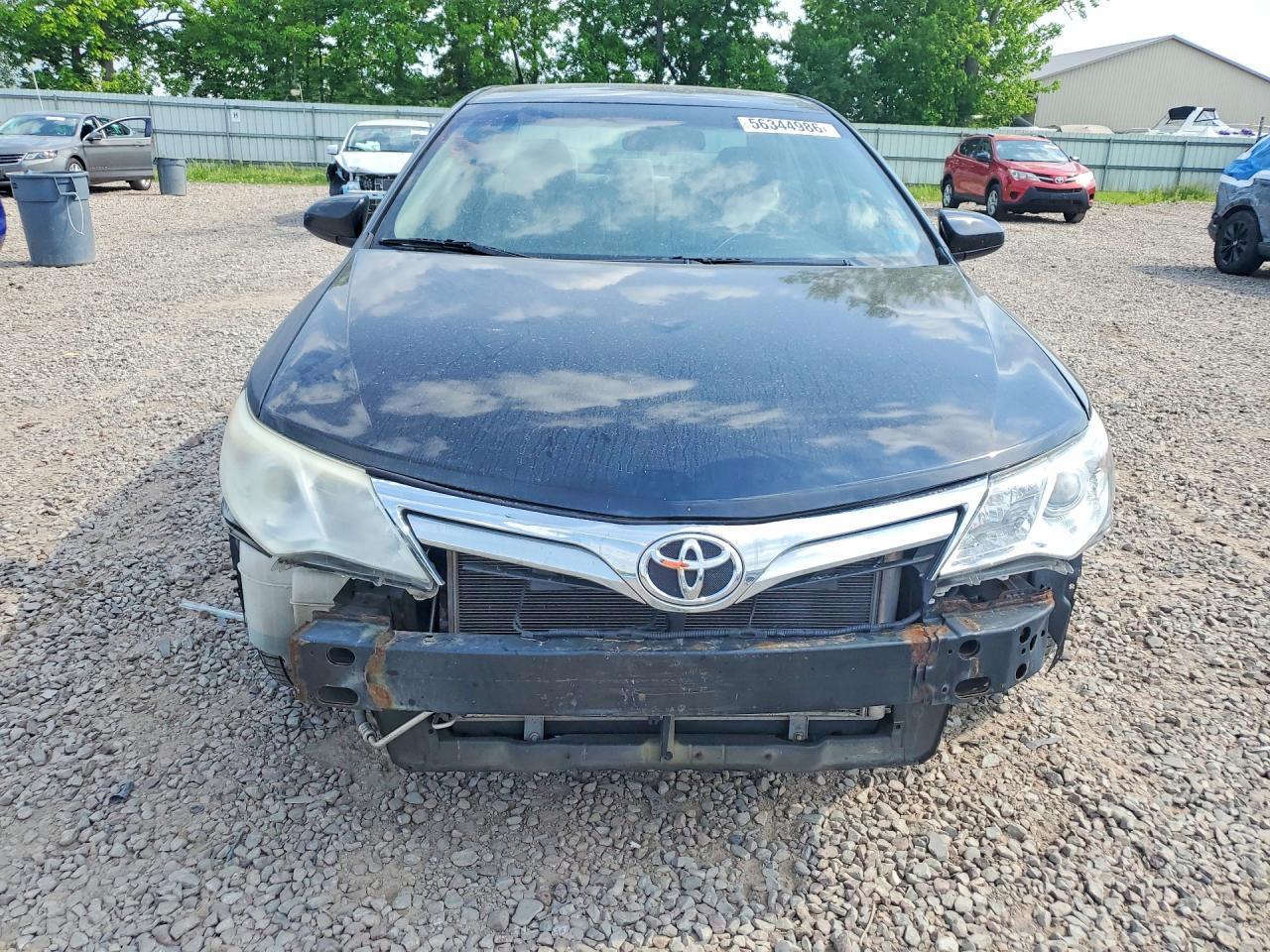 2014 Toyota Camry Le - Фото 5