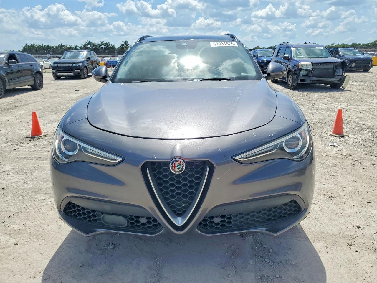 2018 Alfa Romeo Stelvio Sport - Фото 5