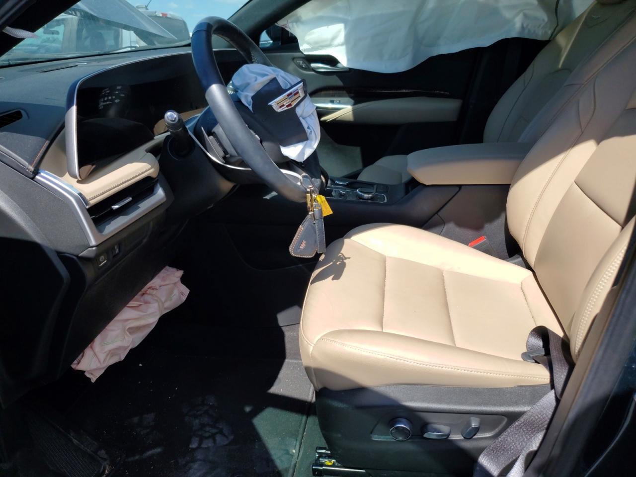 2025 Cadillac Xt4 Premium Luxury - Image 7