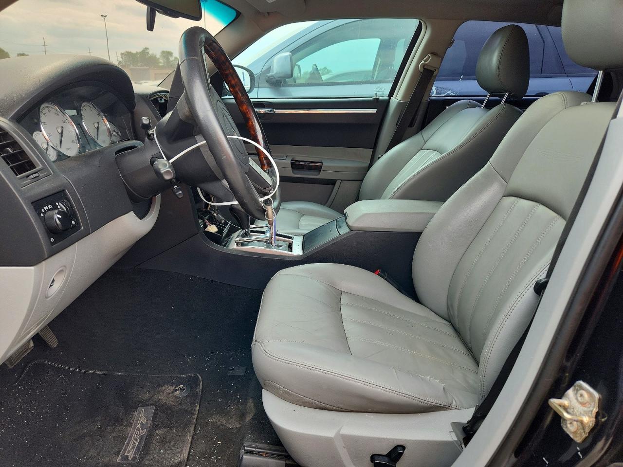 2006 Chrysler 300C - Фото 7