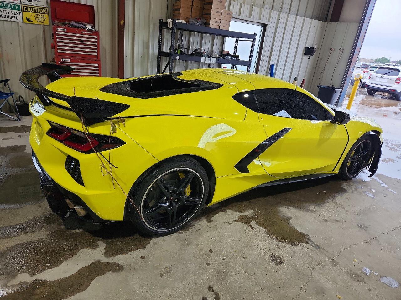 2020 Chevrolet Corvette Stingray 1Lt - Фото 3