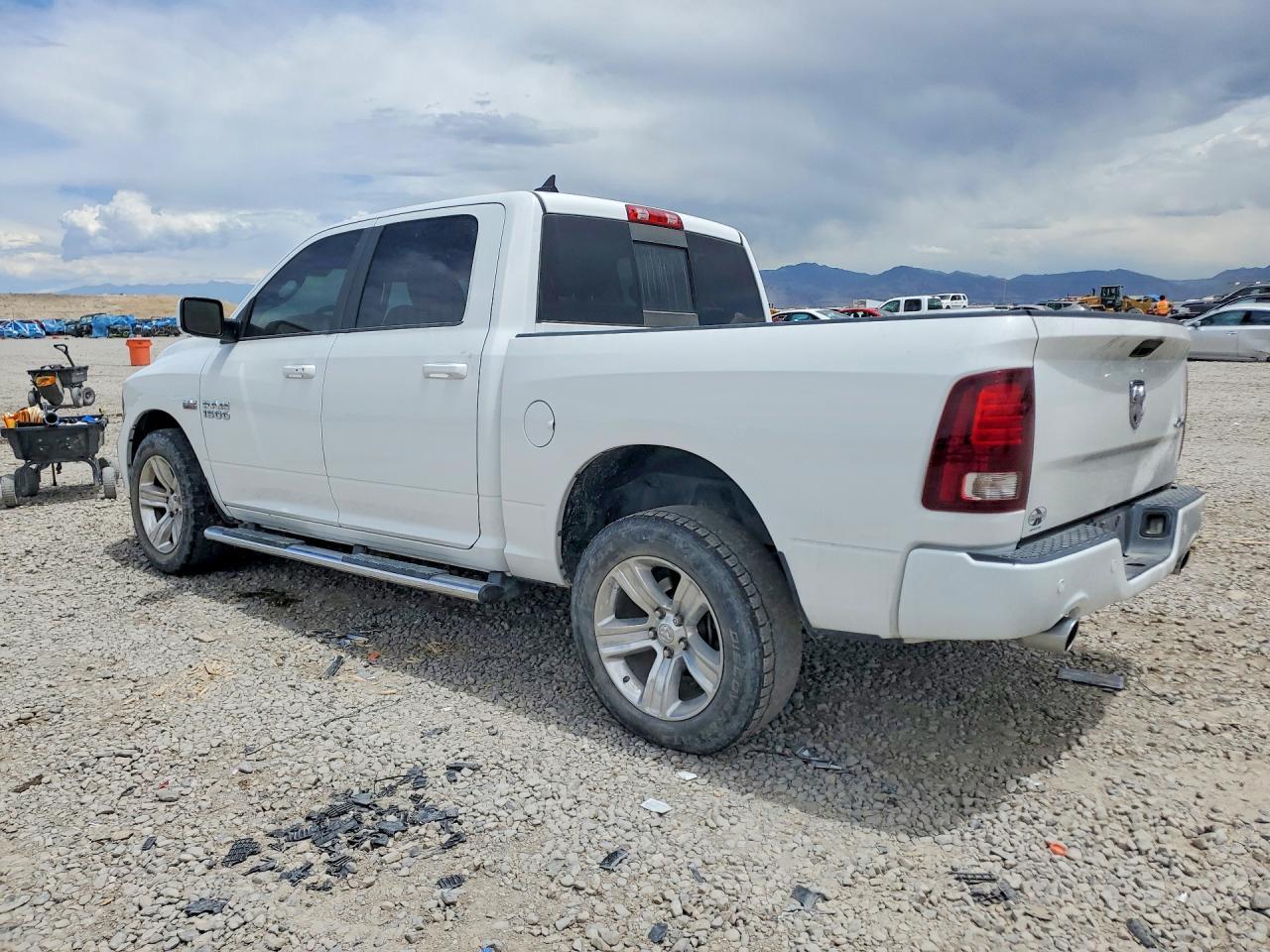 2017 Ram 1500 Sport - Фото 2