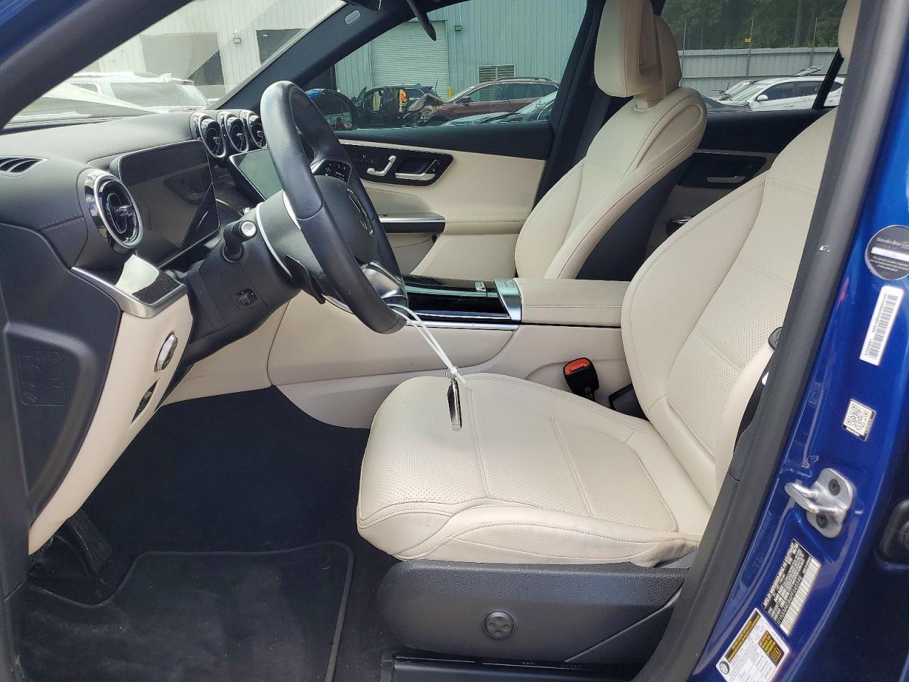 2023 Mercedes-Benz Glc 300 - Image 7