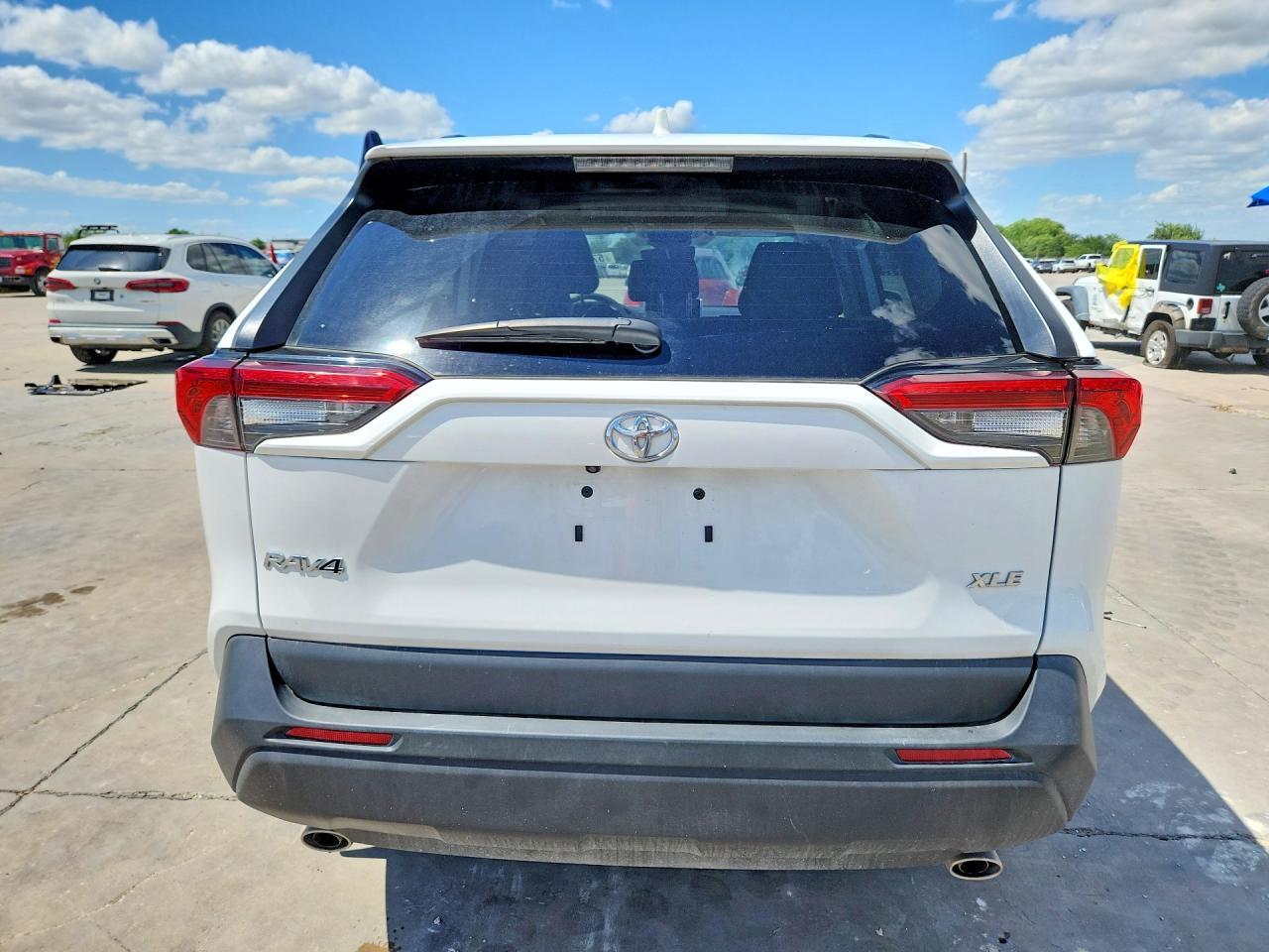 2024 Toyota Rav4 Xle - Image 6