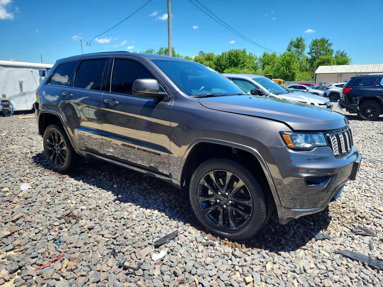 2021 Jeep Grand Cherokee Laredo - Image 4