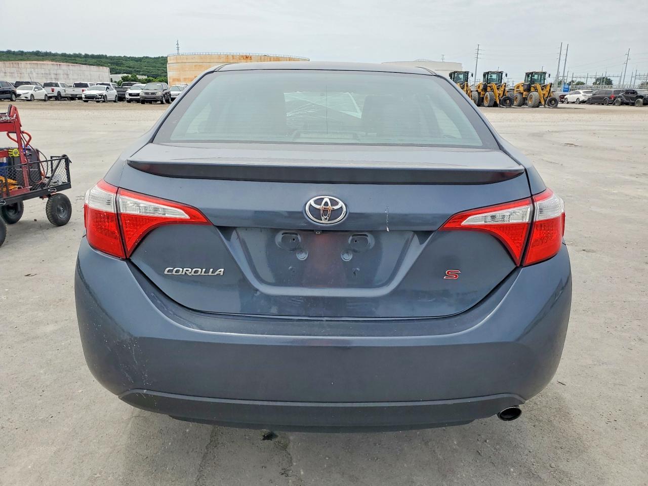 2015 Toyota Corolla S - Фото 6