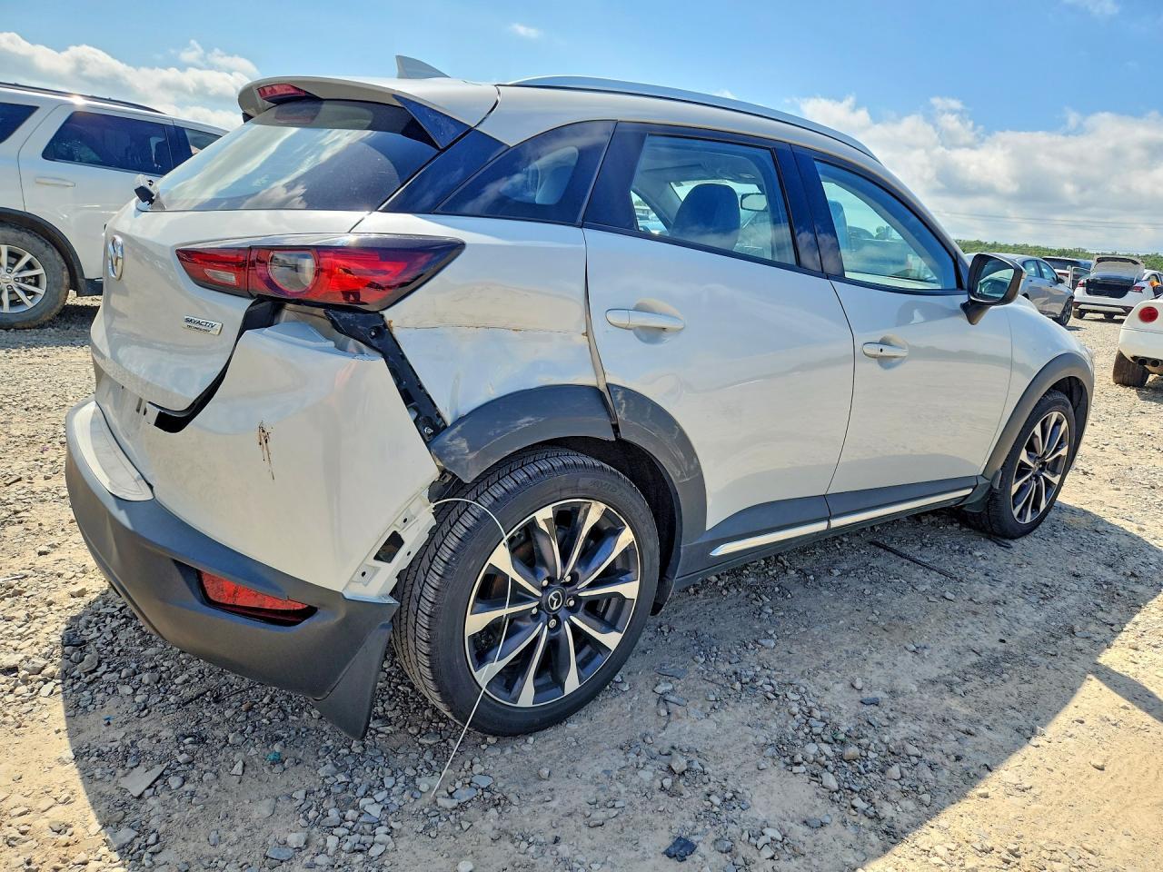 2019 Mazda Cx-3 Grand Touring - Image 3