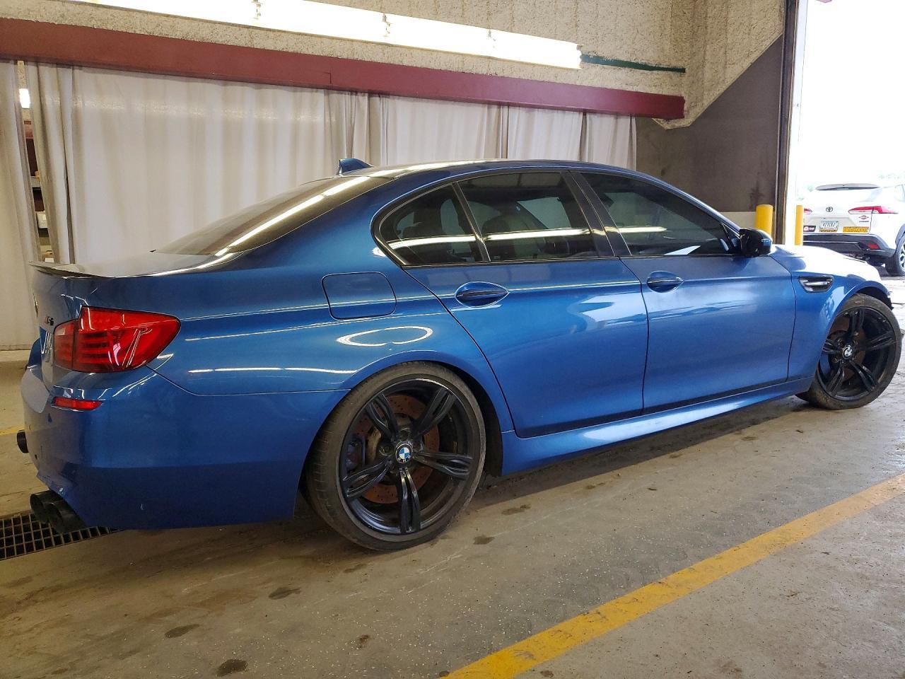 2013 BMW M5 - Image 3