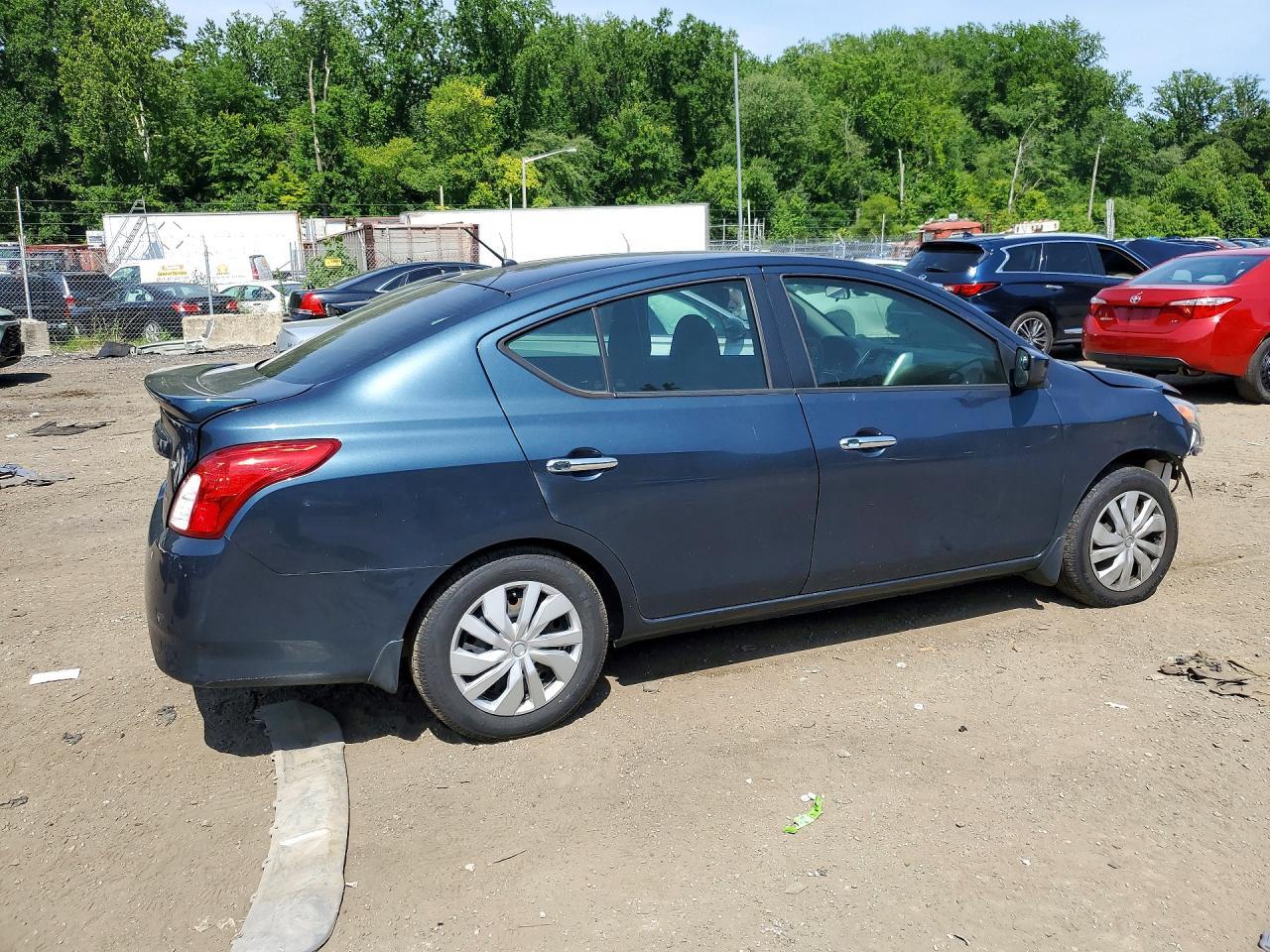 2017 Nissan Versa 1.6 Sv - Фото 3