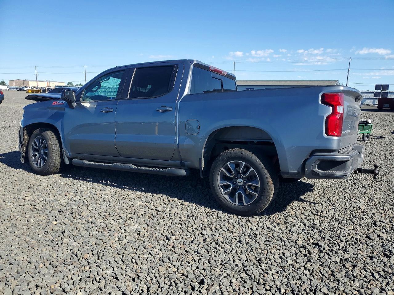2021 Chevrolet Silverado K1500 Rst - Фото 2