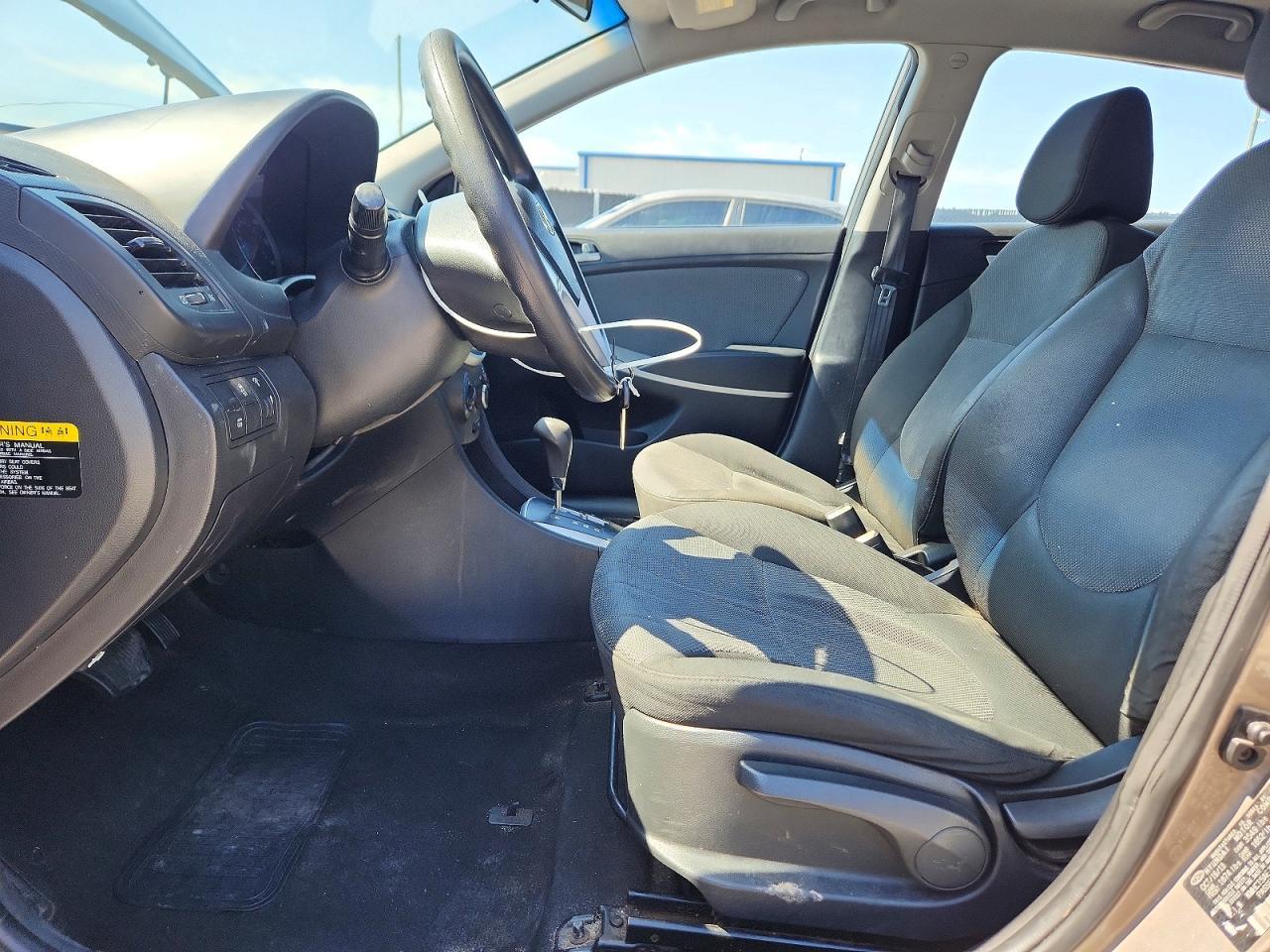 2014 Hyundai Accent Gs - Image 7