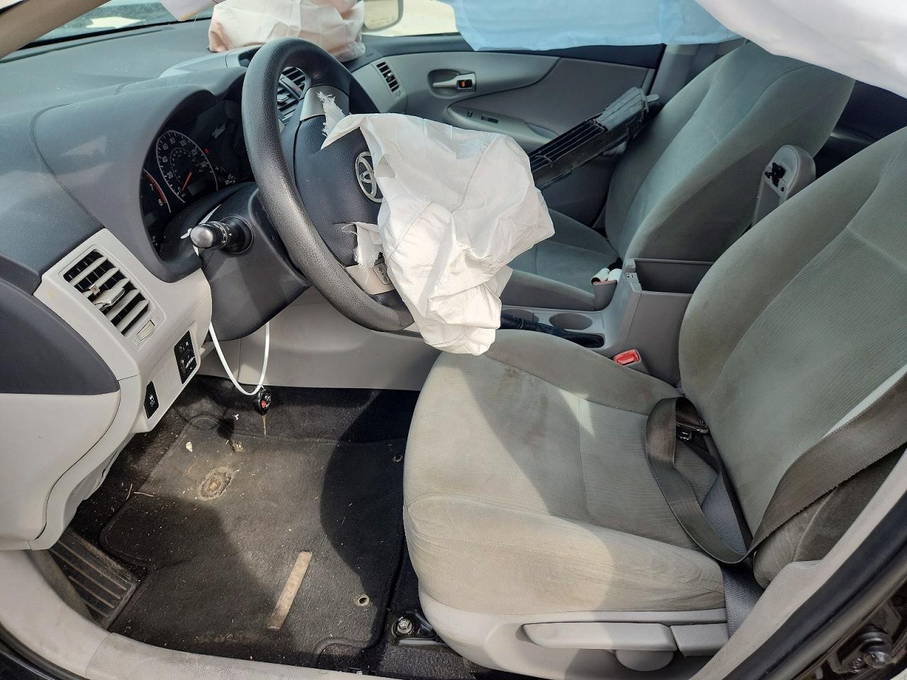 2013 Toyota Corolla - Фото 7
