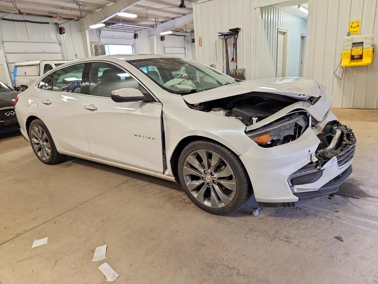 2016 Chevrolet Malibu Premier - Фото 4